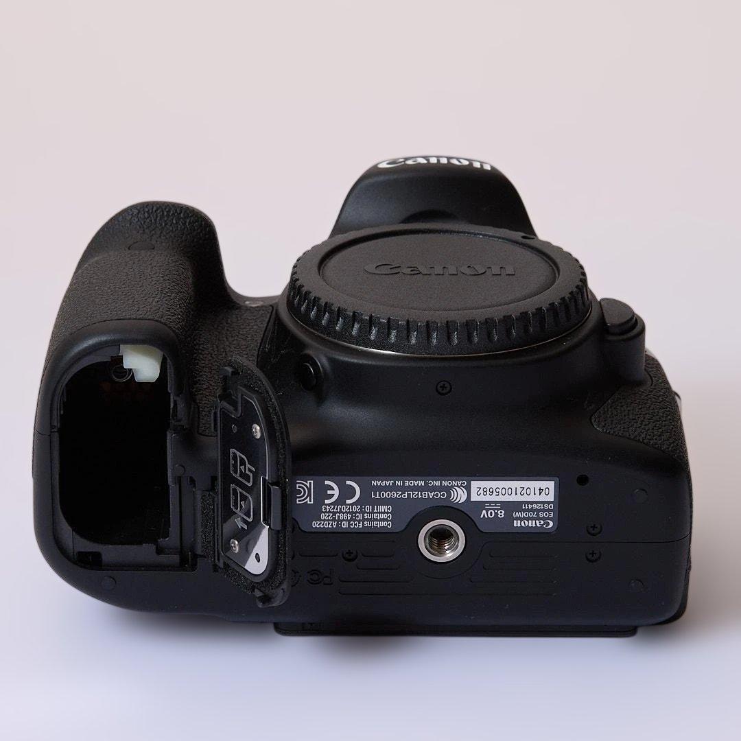 デジタルカメラ CANON EOS 70D