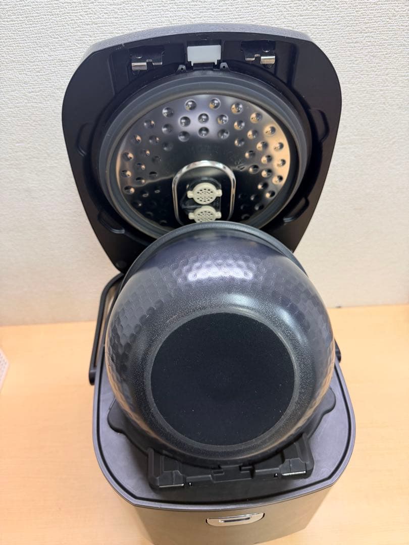 アイリスオーヤマ 圧力IH炊飯器 RC-PD10-B 5.5合 2022年製