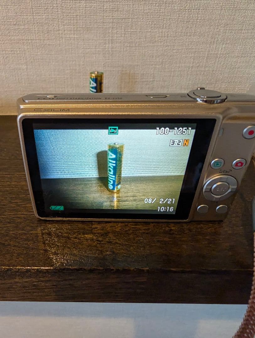 動作品 CASIO EXILIM EX-Z250 コンパクトデジタルカメラ