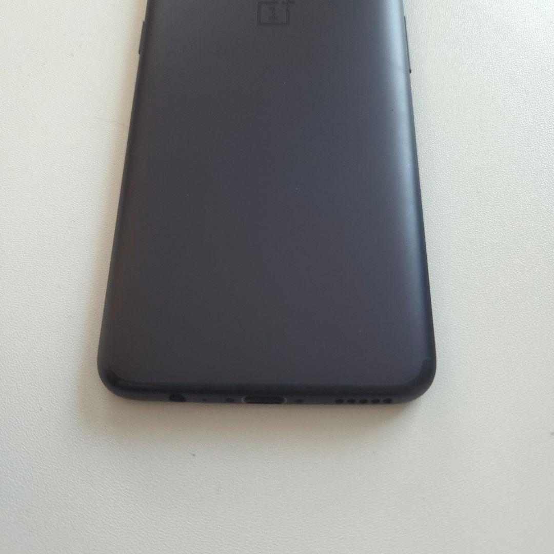 one plus 5 8/128GB アンドロイド10 シムフリー ３６４