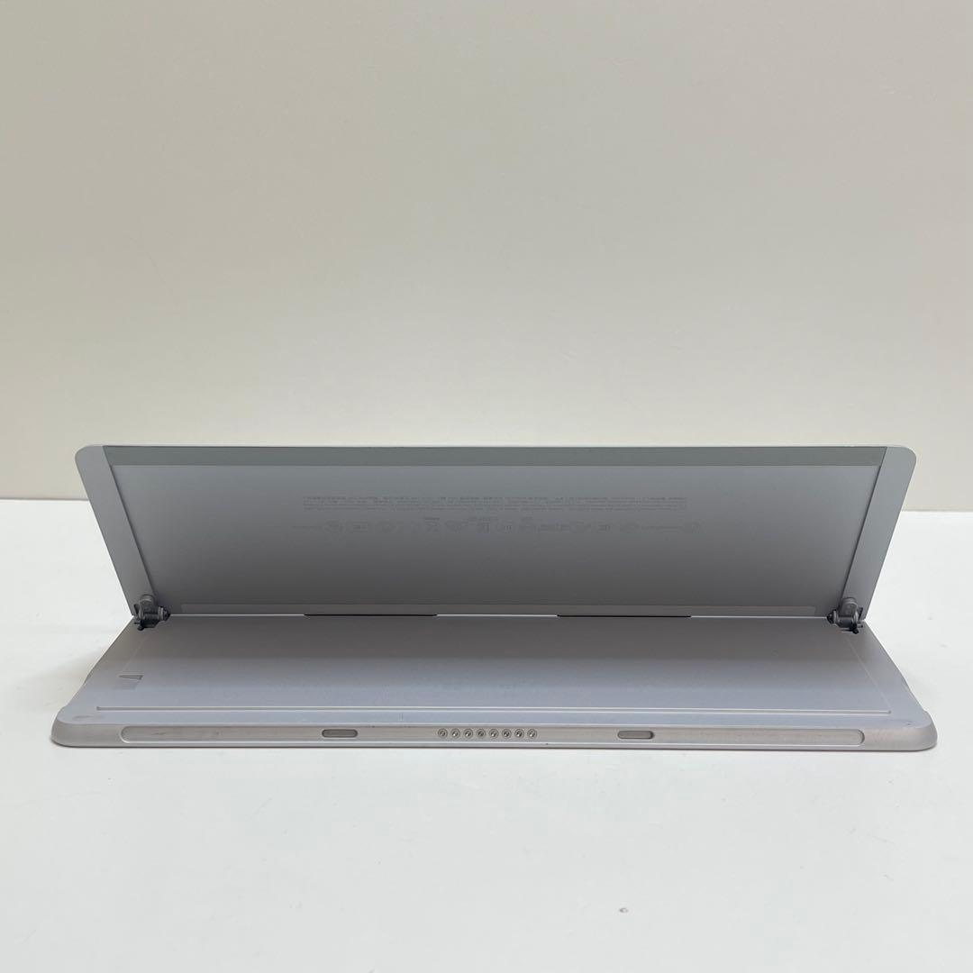 #058 Microsoft Surface Go (モデル1824) 8GB