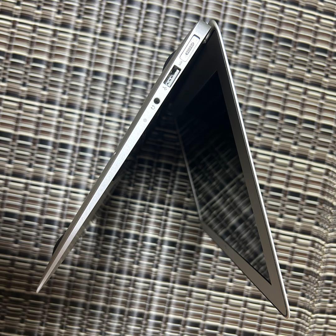 MacBook本体 Apple MacBook Air 11-inch (Mid 2012)