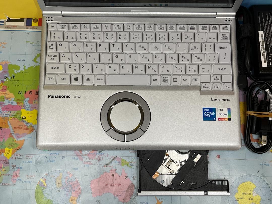 極美品 16GB・DVDマルチ レッツノート CF-SV1 12.1型 超軽量