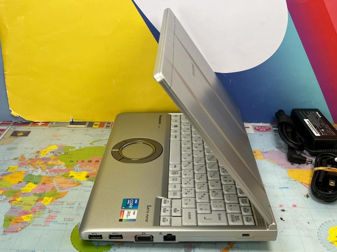 極美品 16GB・DVDマルチ レッツノート CF-SV1 12.1型 超軽量