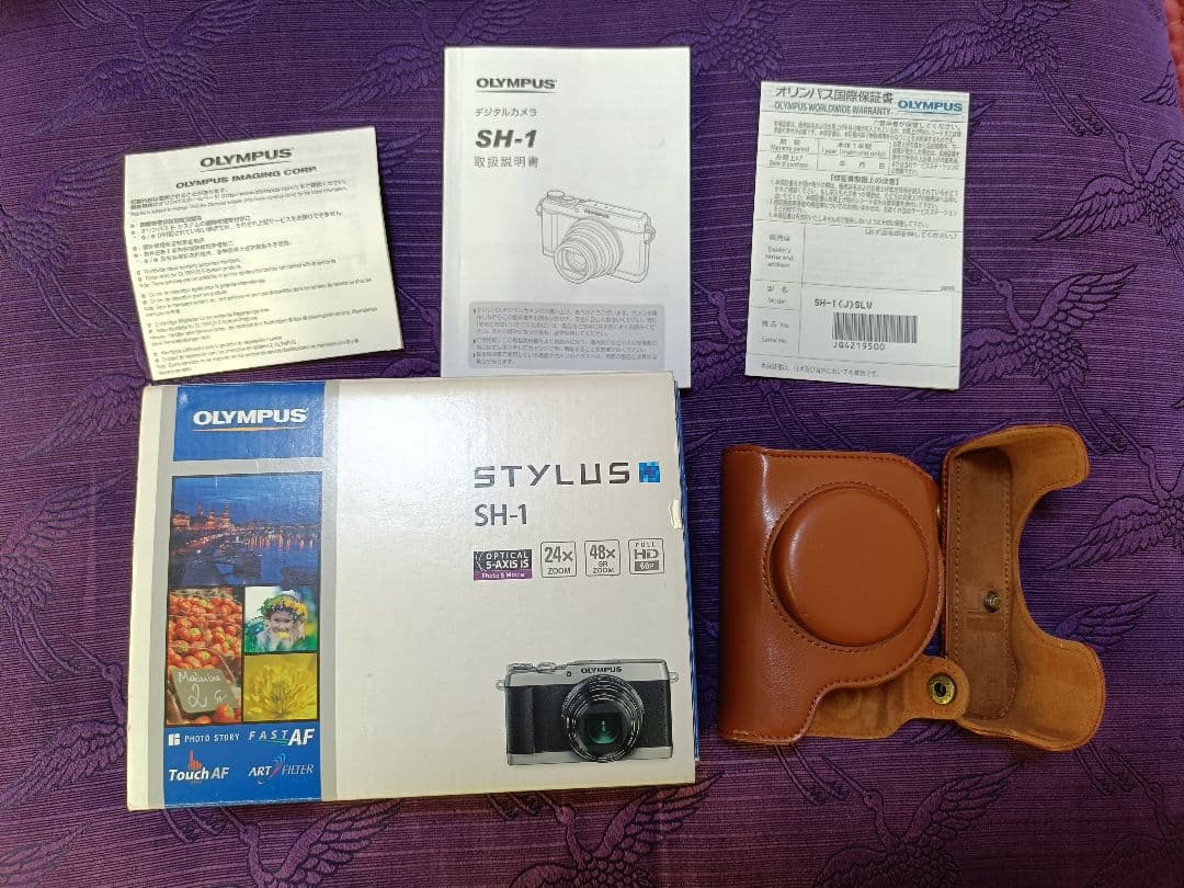 【SDカード付・動確済・美品】OLYMPUS SH-1 STYLUS おまけ付き