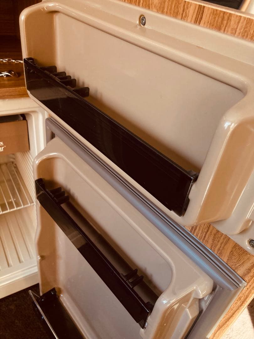 引取り限定　エレクトロラックス Electroluxのミニバー 小型冷蔵庫