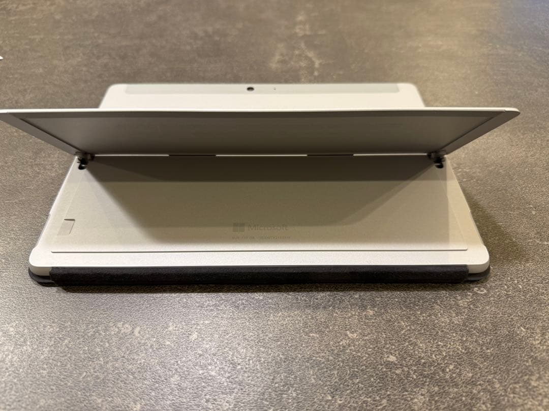 Surface Go 3 officeなし
