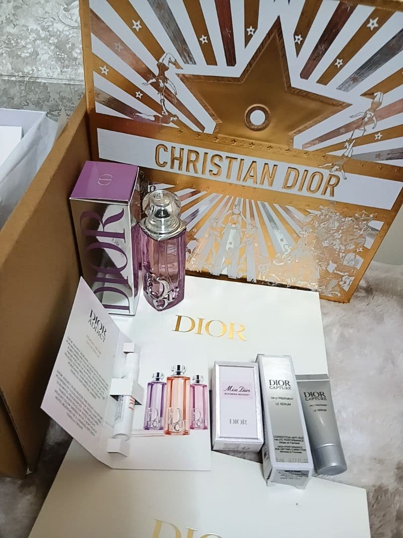 DIOR アディクト パープル グロウ オードゥ パルファン NARS YSL
