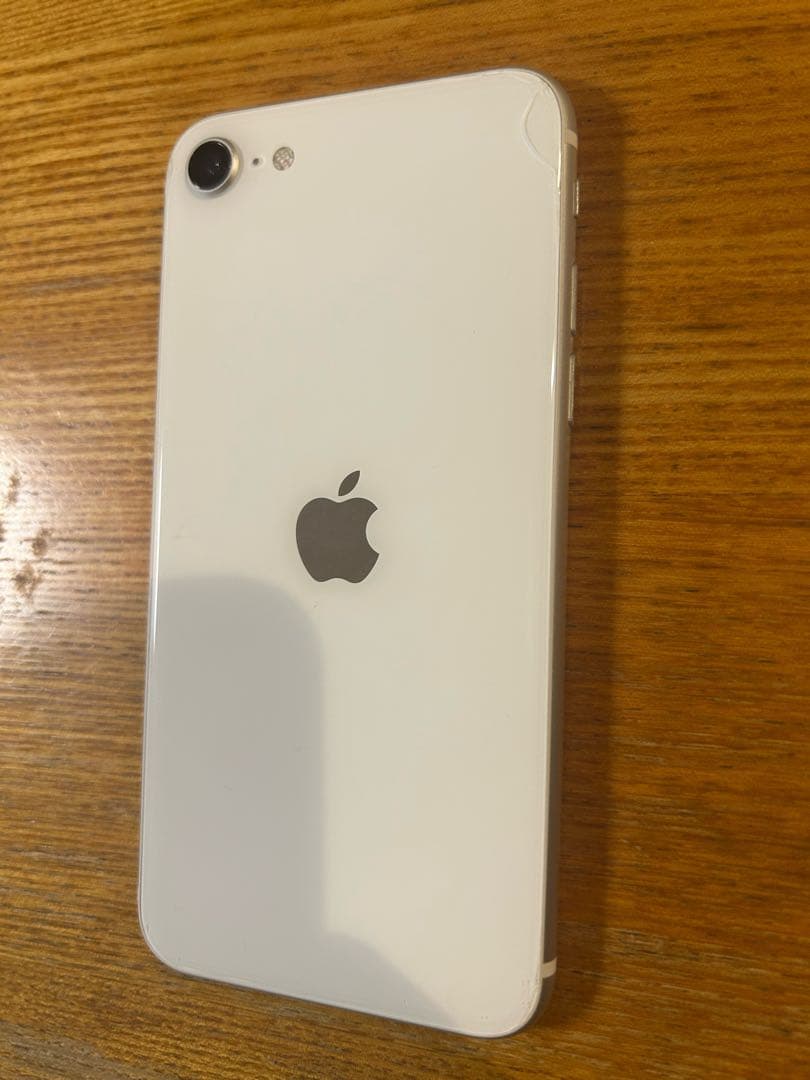 【ジャンク】iPhone SE 2 64GB ホワイト