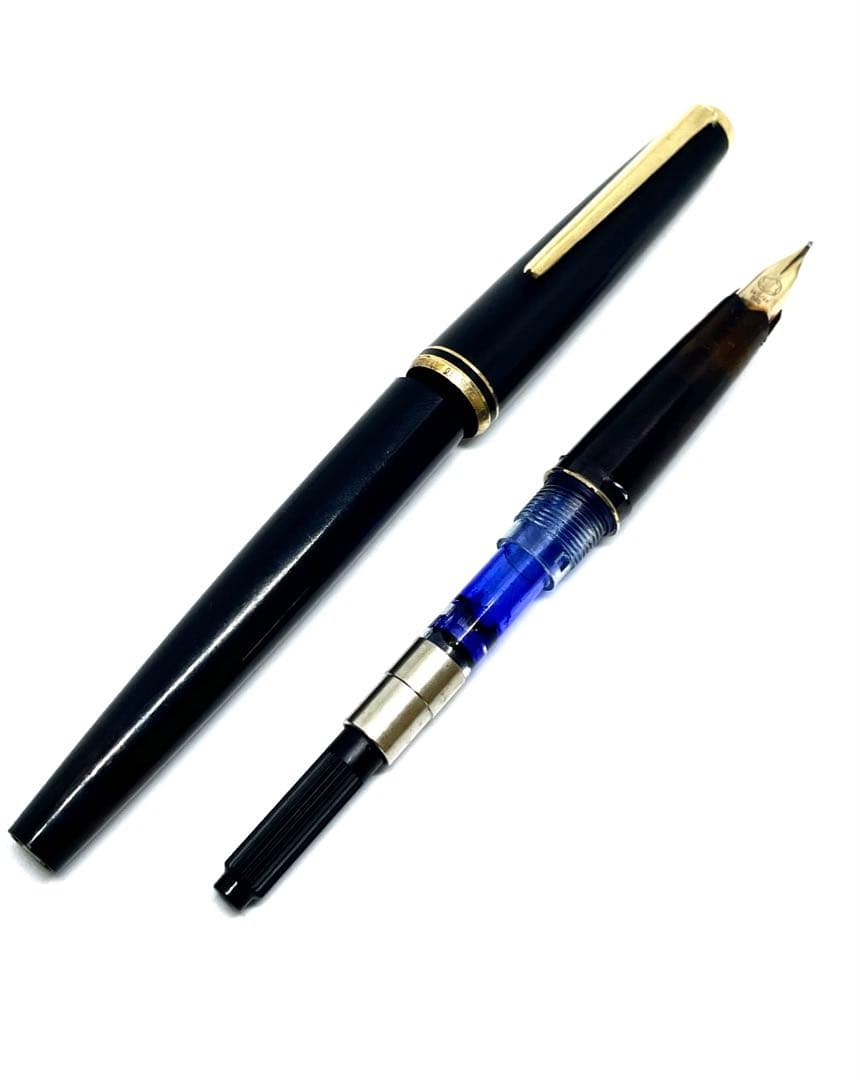 モンブラン　万年筆　ペン先　14K/ct 585 キャップ式　吸い上げ式