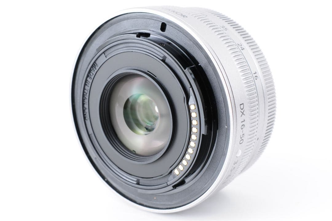 ほぼ新品【SC:1,345回】 Nikon Z fc シルバー 16-50mm