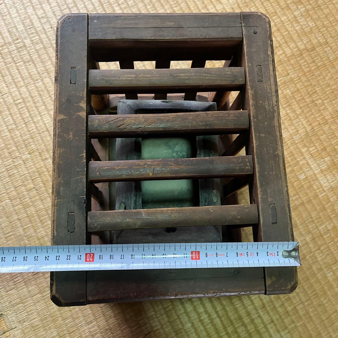木製やぐらごたつ　陶器製豆炭入れ　ジャンク品