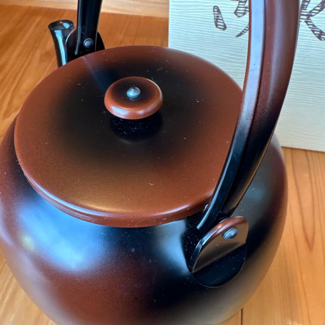 茶道具　未使用　水注(水次)薬缶 口蓋無し　￼腰黒ヤカン 利休形　秀峰堂