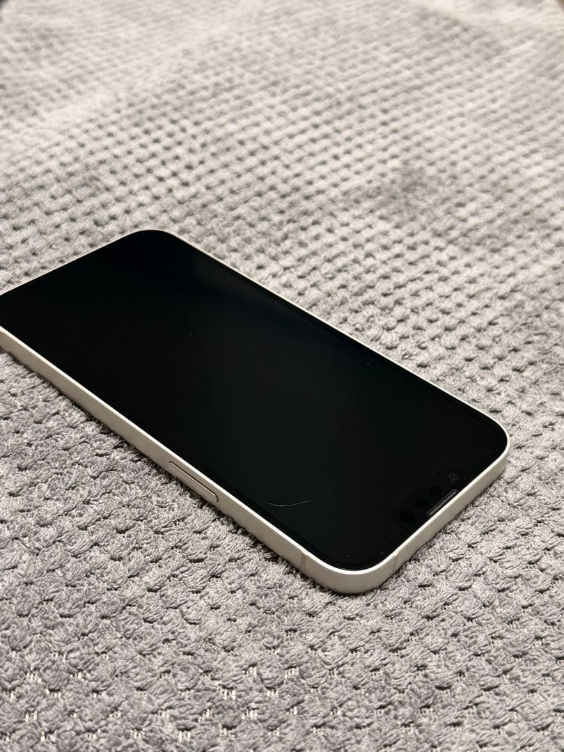 iPhone 13　256GB