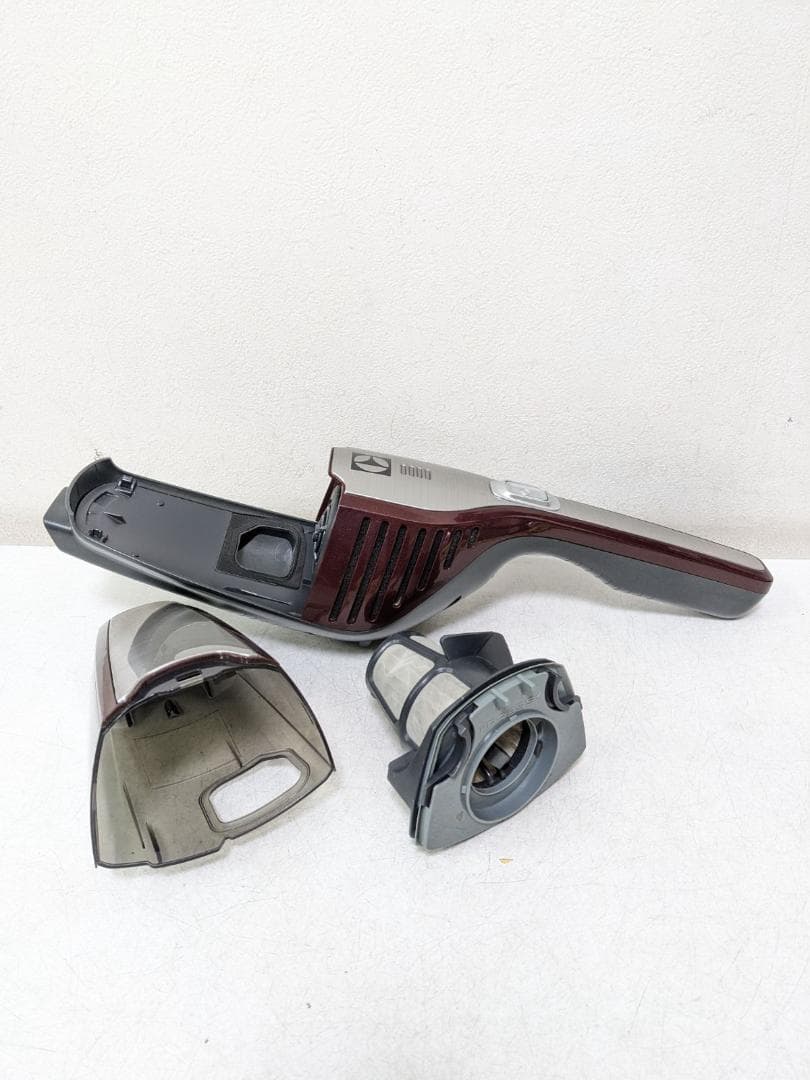 Electrolux スティック掃除機 NV144L15BC