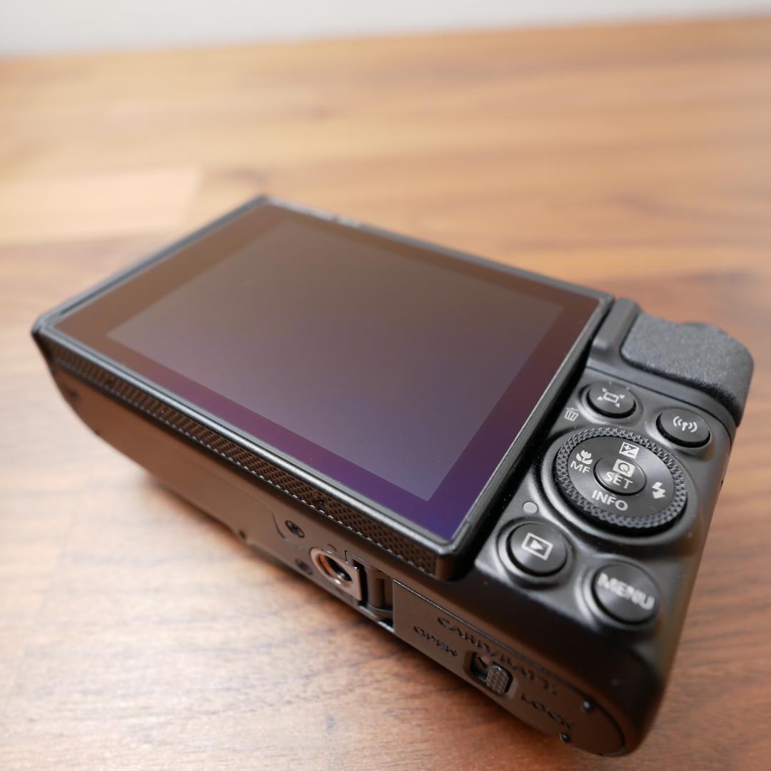 【ほぼ新品】オマケ付 Canon PowerShot SX740HS ブラック