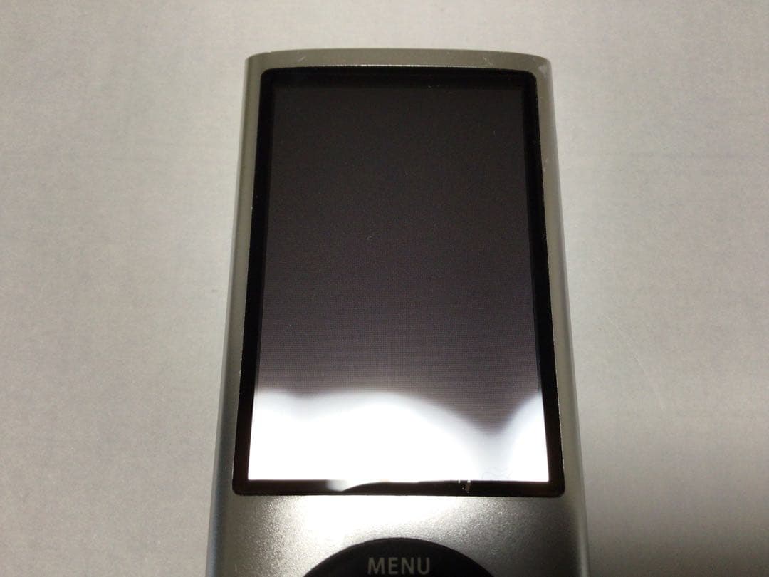 iPod nano 5世代8GB シルバーno.31バッテリー交換済作動品