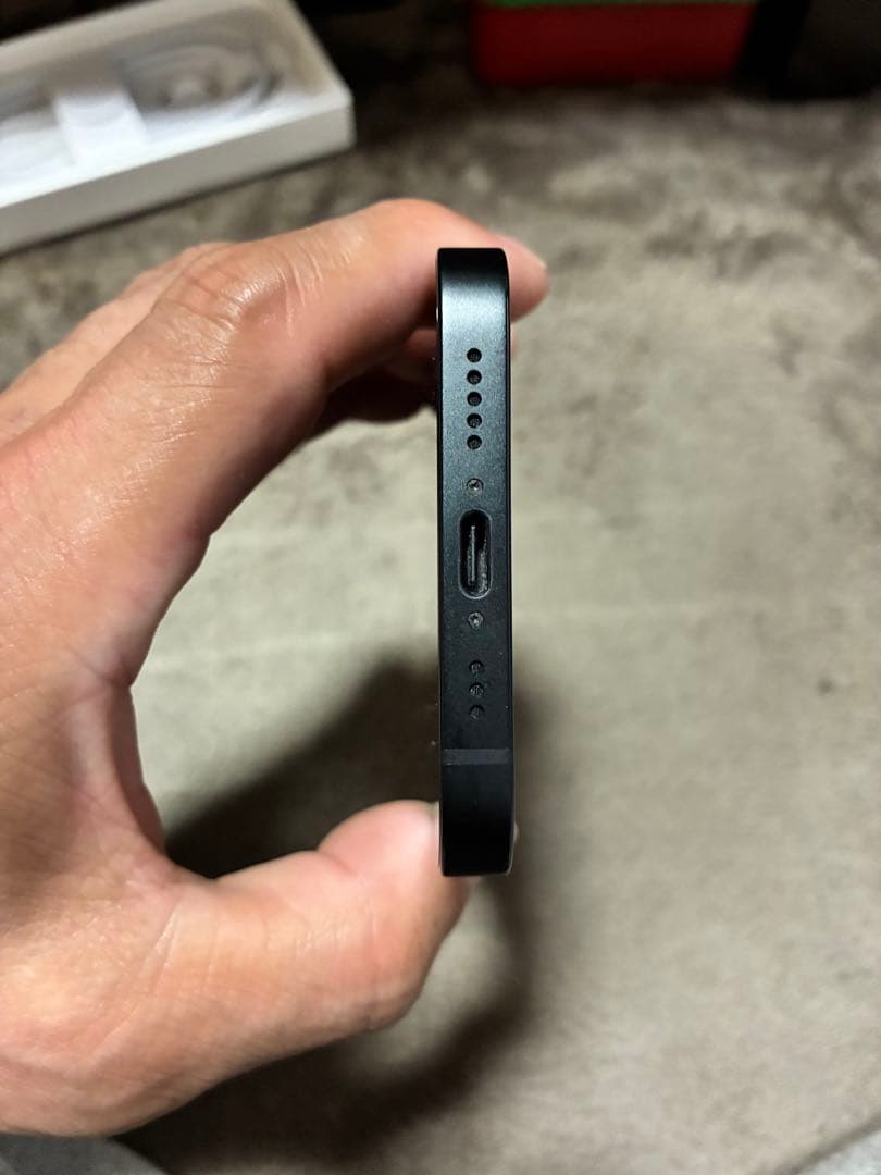 Apple iPhone 16e 訳あり