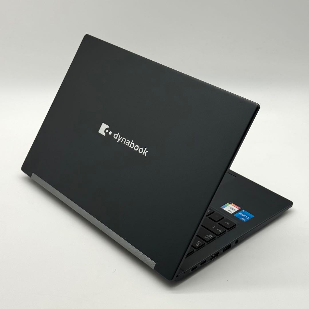 美品 dynabook 12世代i5 16GB 新品SSD256 高速静音 軽量