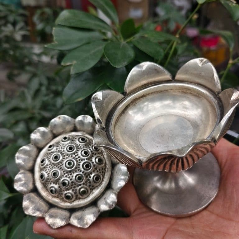 銅器 香炉 宝蓮灯薫香炉 蓮華香炉茶道薫香炉 香道具 装飾品 工芸品 置物