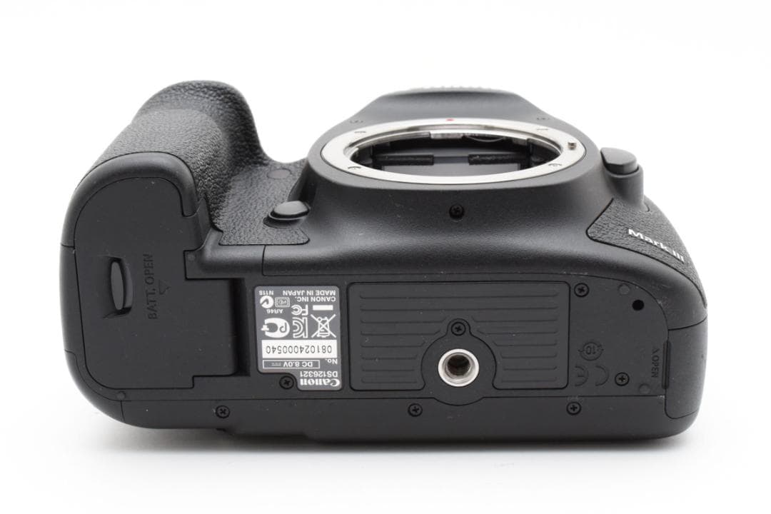 キャノン　Canon EOS 5D MarkIII　《ショット数16934回 》