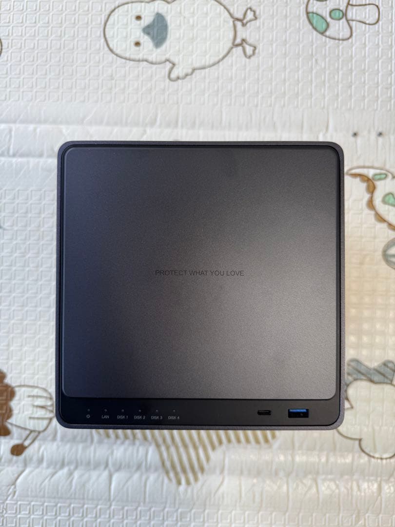 UGREEN NAS DX4600 Pro 4ベイ8GBメモリ 2.5Gb x2