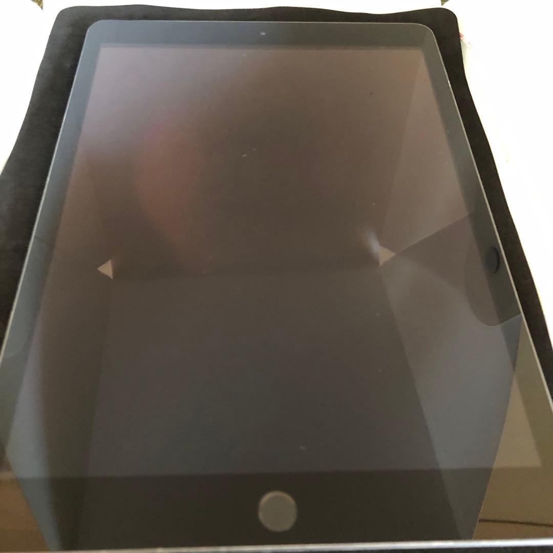 【早い者勝ち】iPad 第8世代 128GB Wi-Fi 【すぐ発送】