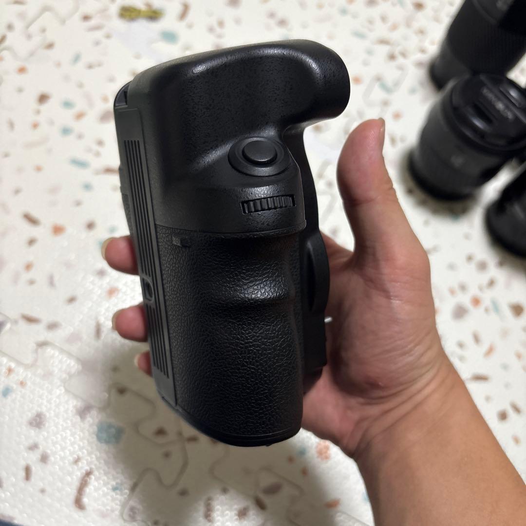 α99 極美品　シャッター数少　純正バッテリーグリップ　レンズ数本　動作快適