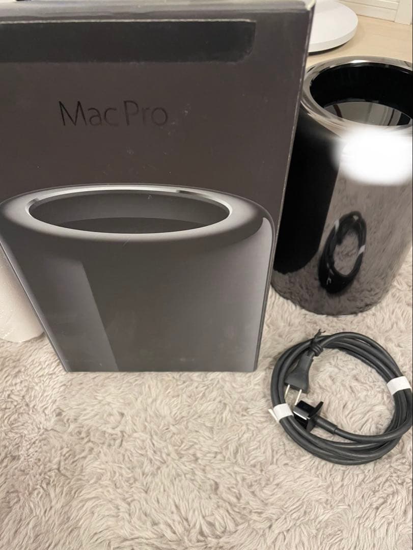 MacPro 2013 12コア 32G 1TB + CalDigit TS2