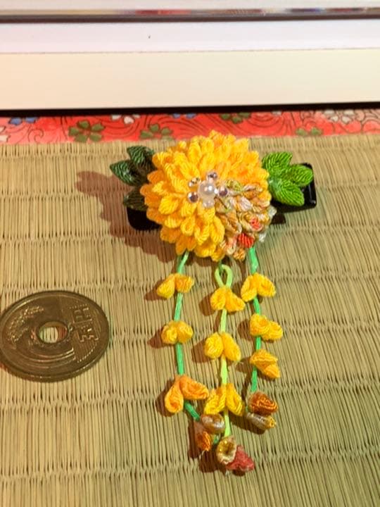 ドール用　菊の花の髪飾り　かんざし　つまみ細工　御注文ページ