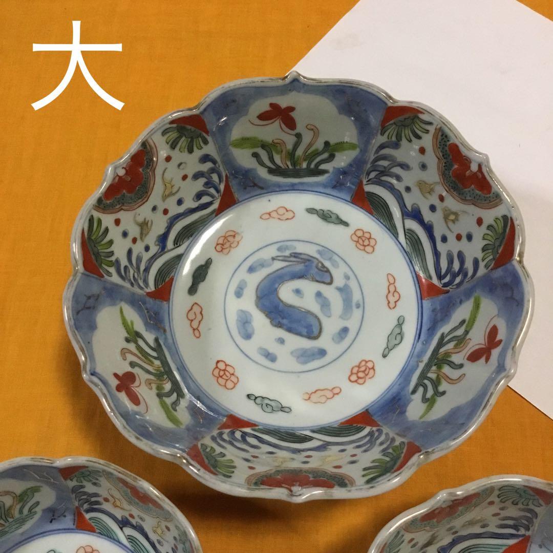 入れ子の色絵の鉢