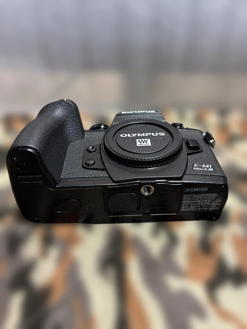 ≪美品≫OLYMPUS オリンパス OM-D E-M1 Mark Ⅲ ボディ