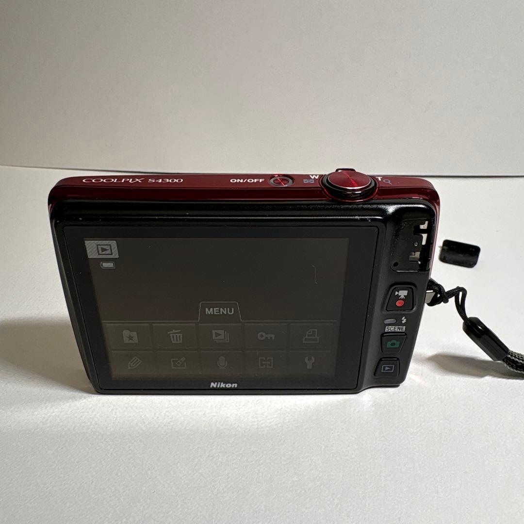 Nikon COOLPIX S4300レッド