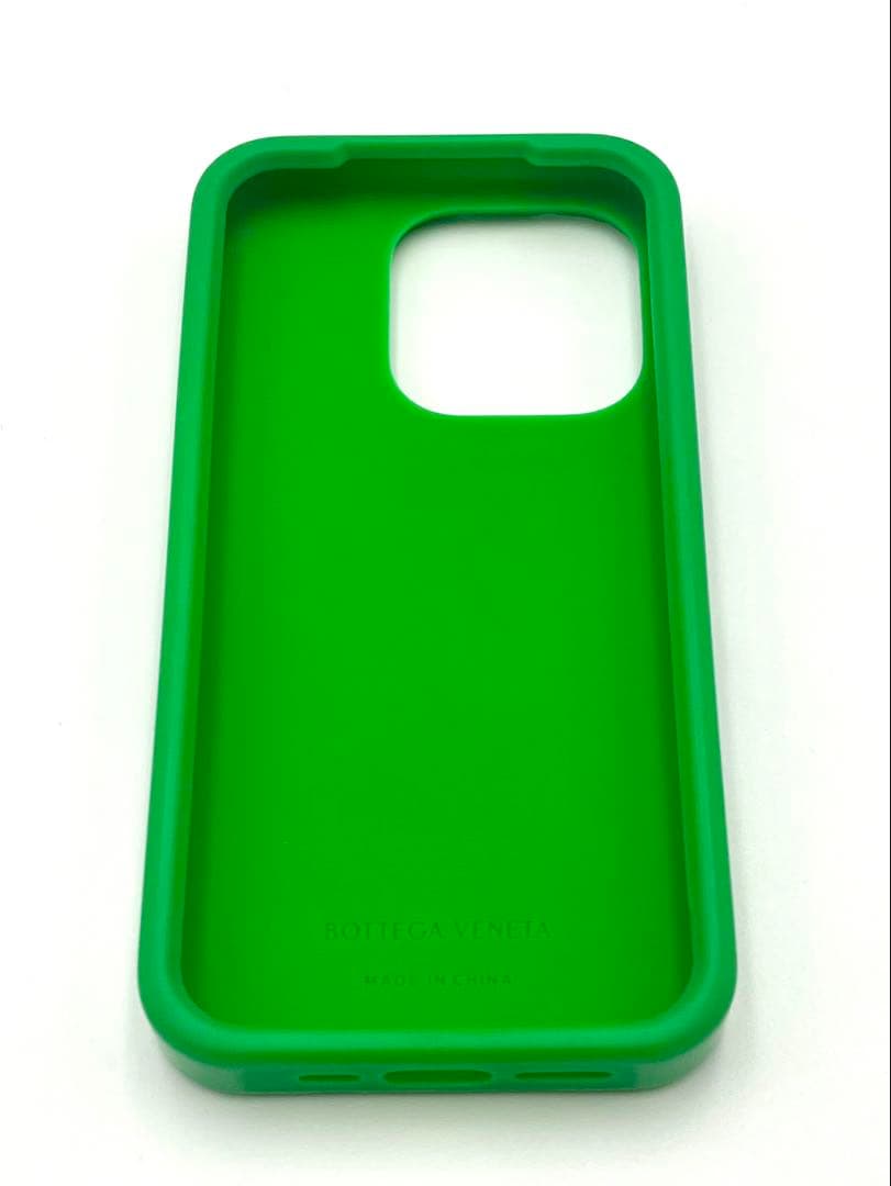 BOTTEGA VENETA グリーン iPhone15proケース