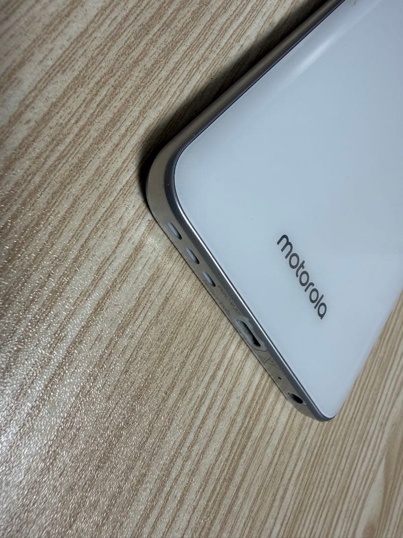 Motorola moto g52j 5G パールホワイト　SIMフリー 美品