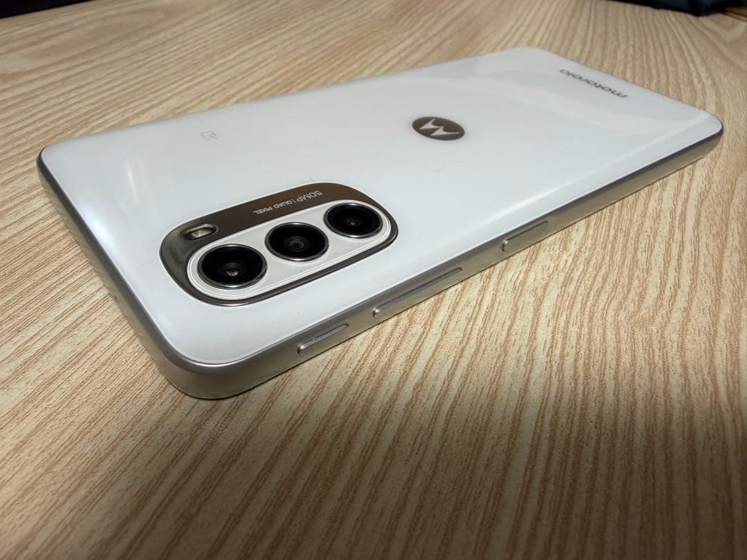 Motorola moto g52j 5G パールホワイト　SIMフリー 美品
