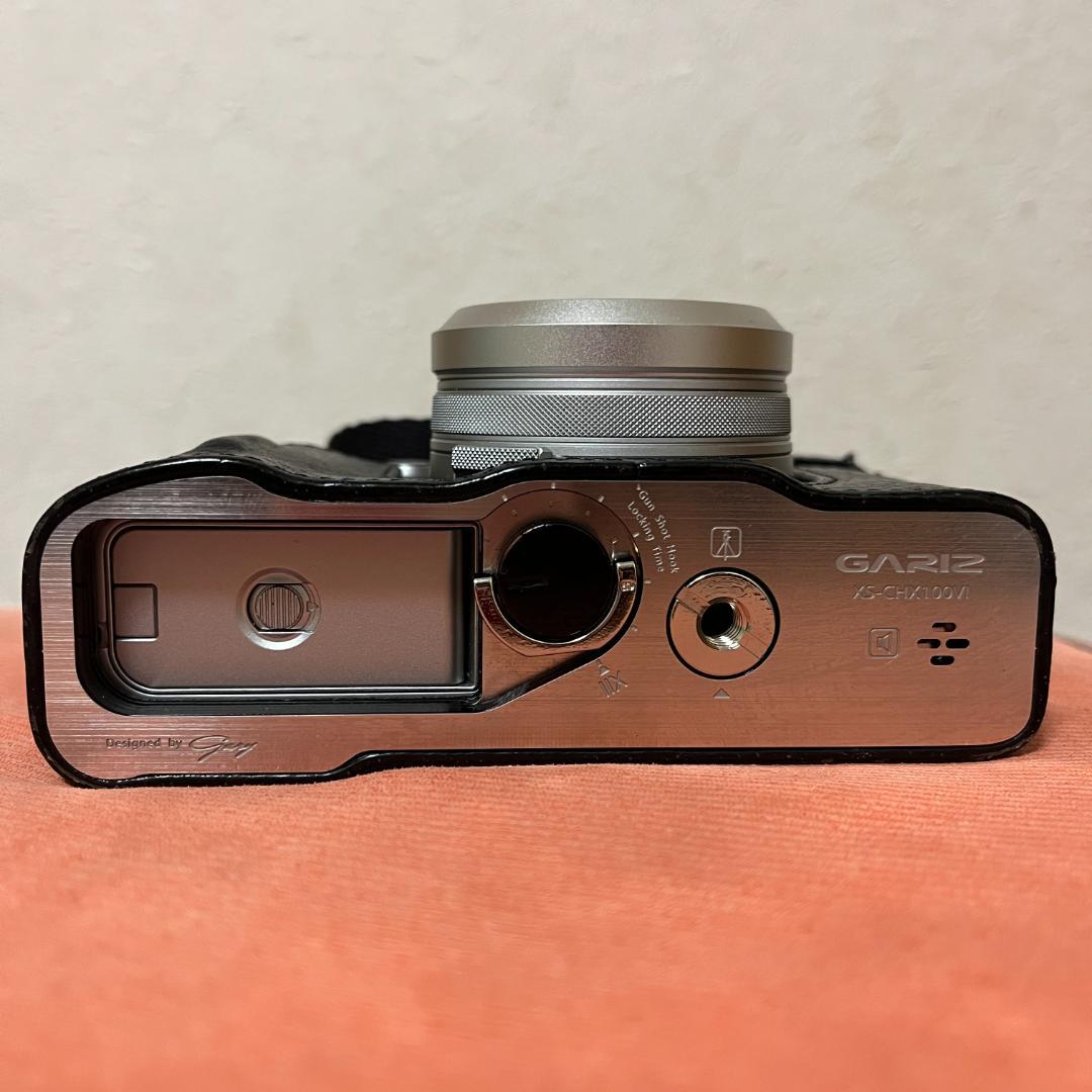 【多言語】Fujifilm x100vi シルバー 【アクセサリー多数】