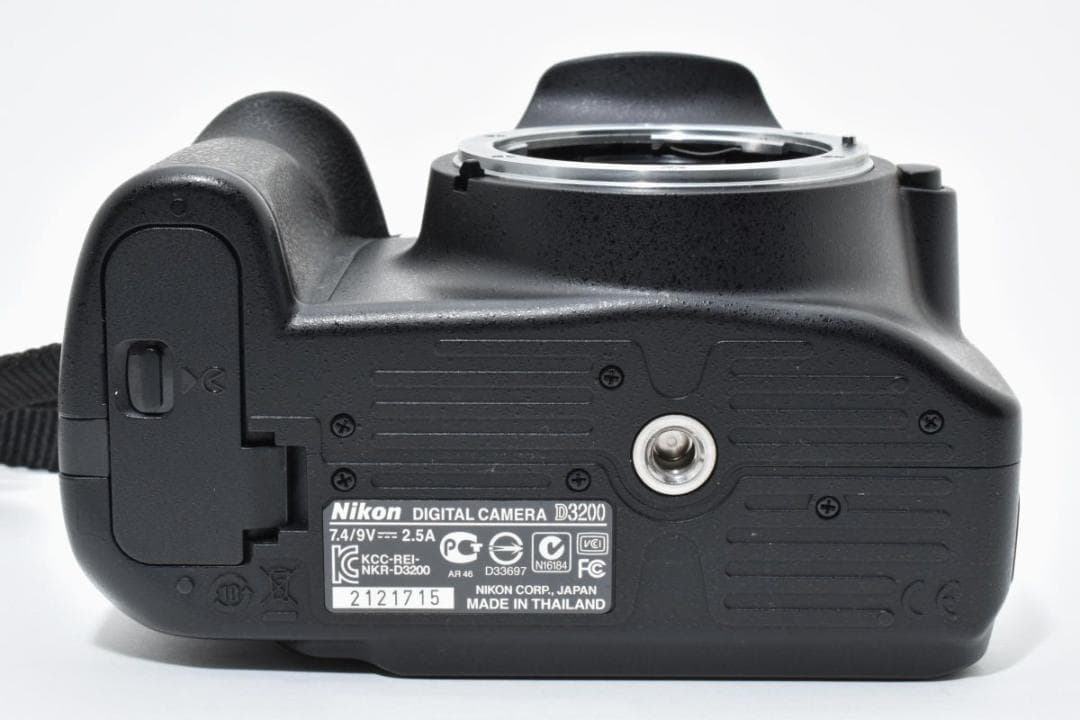 【大人気】 Nikon ニコン D3200 ボディ デジタル一眼カメラ