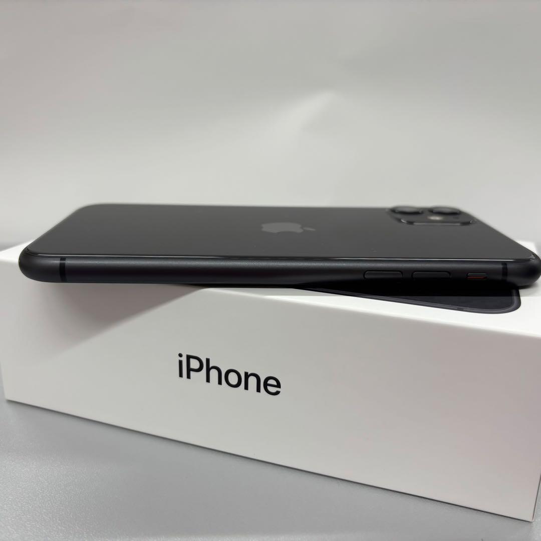 Apple iPhone 11 ブラック 本体　128GB