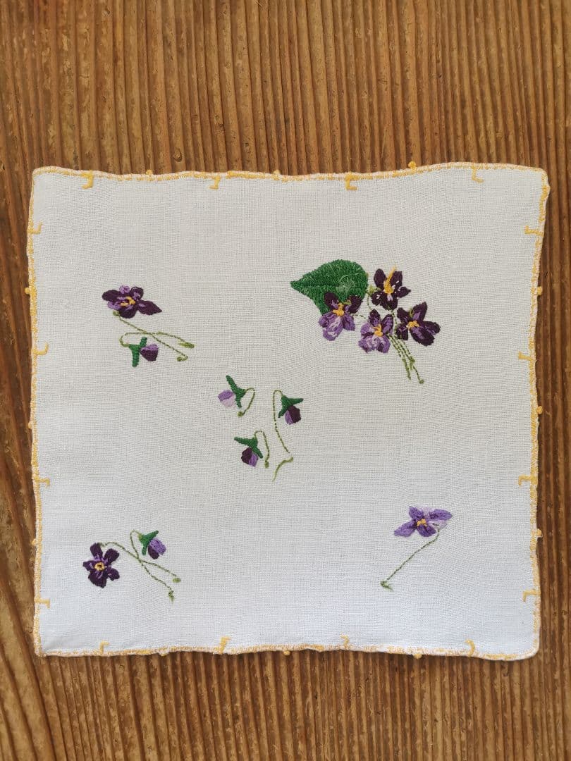 アンティーク フランス ３色菫 ヴィオラトリコロール刺繍 リネンクロス ハンカチ
