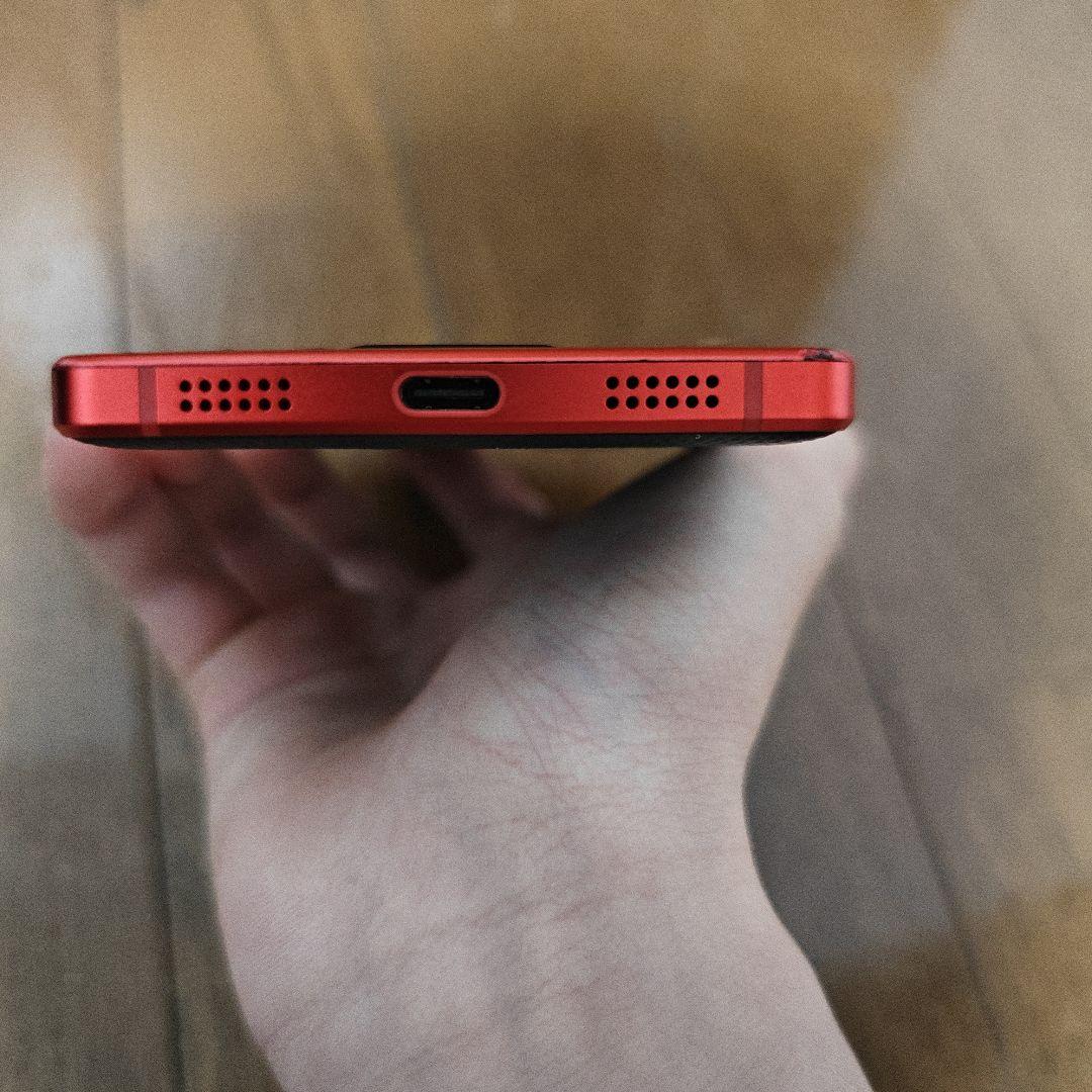 日本版 BlackBerry KEY2 RED Edition