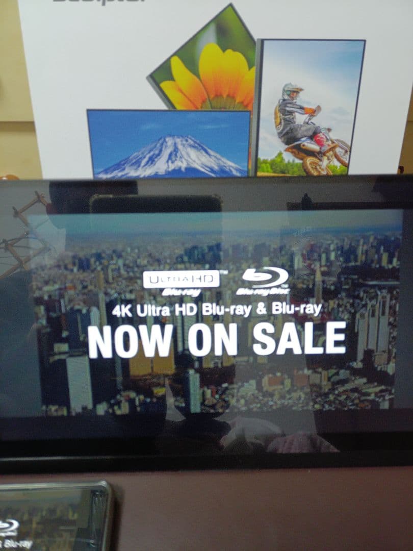 4K Sculptor モバイルディスプレイ MU140LA　モバイルモニター
