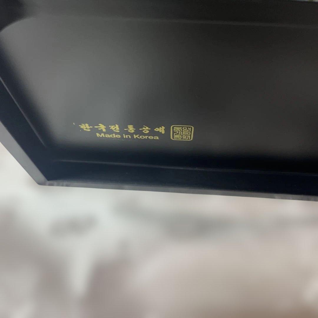 韓国　漆器 蝶と花の装飾 収納ボックス