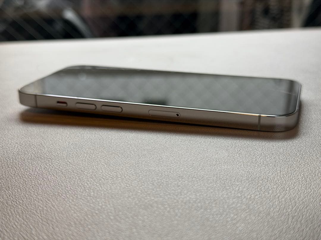 最終値下げ　iPhone 14 Pro 256GB国内版SIMフリー