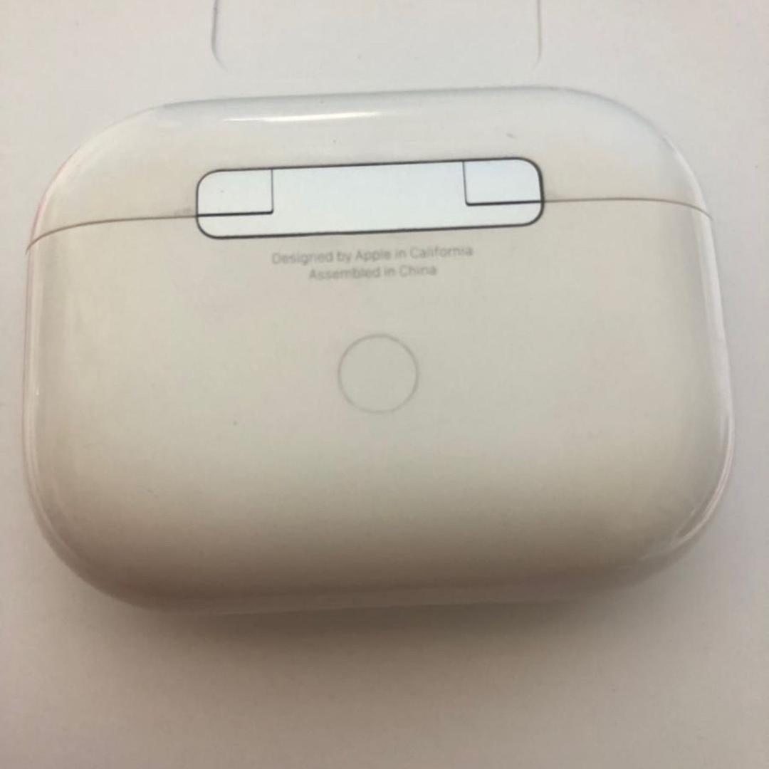 美品♡AirPodsPro第1世代A2190充電ケースのみ純正品