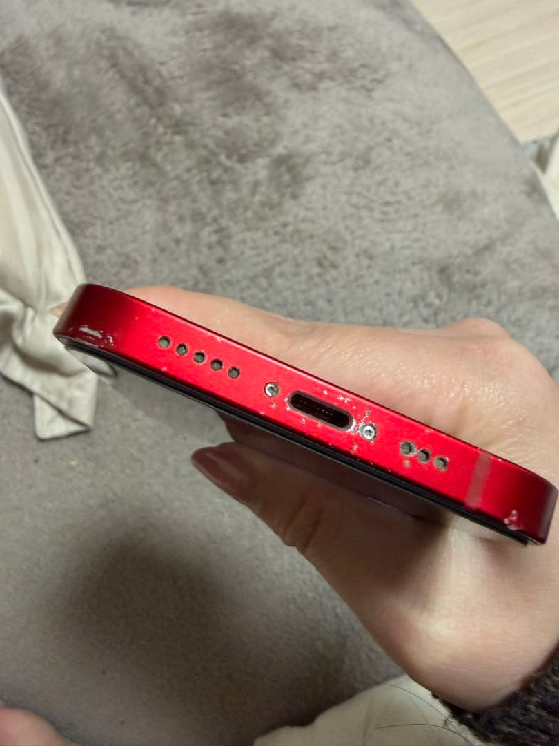 Apple iPhone 13 Product Red 本体