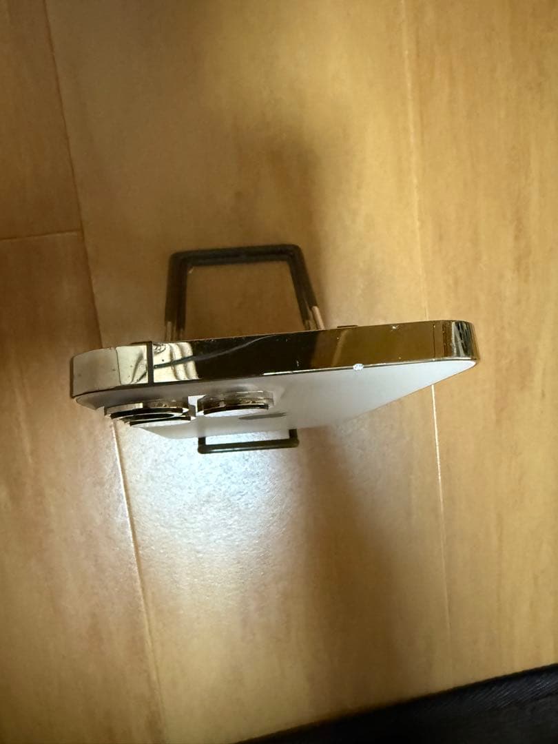 Apple iPhone 13 Promaxゴールド