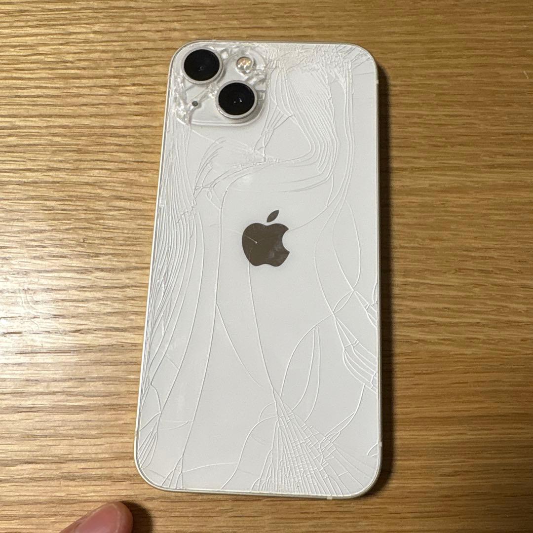 Apple iPhone 13 ホワイト ひび割れあり