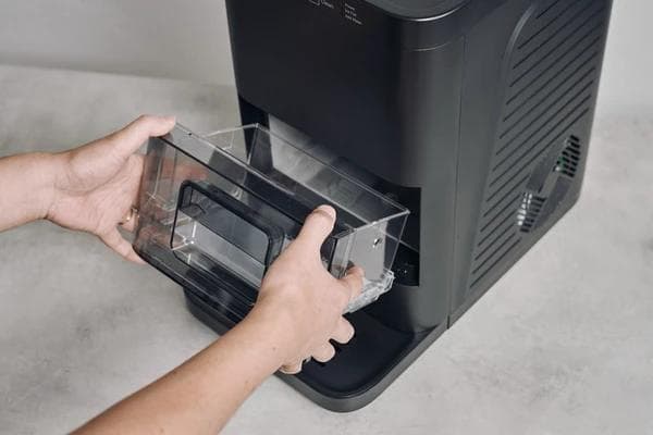 ご自宅で嗜む一杯をワンランク上へ格上げ！丸氷製氷機　ホームバーテンダー