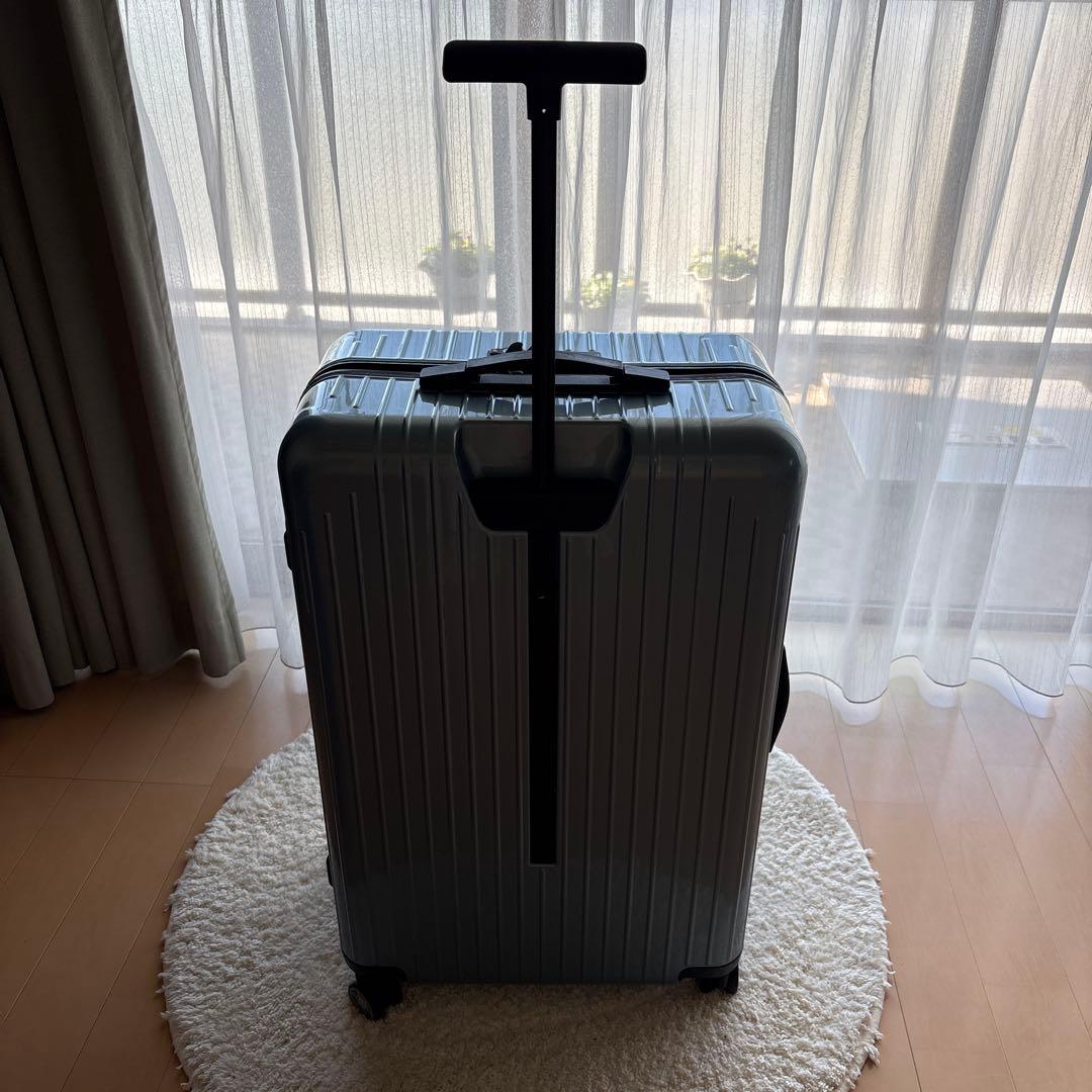リモワ サルサエアー 65L アイスブルー 4輪 亀裂あり
